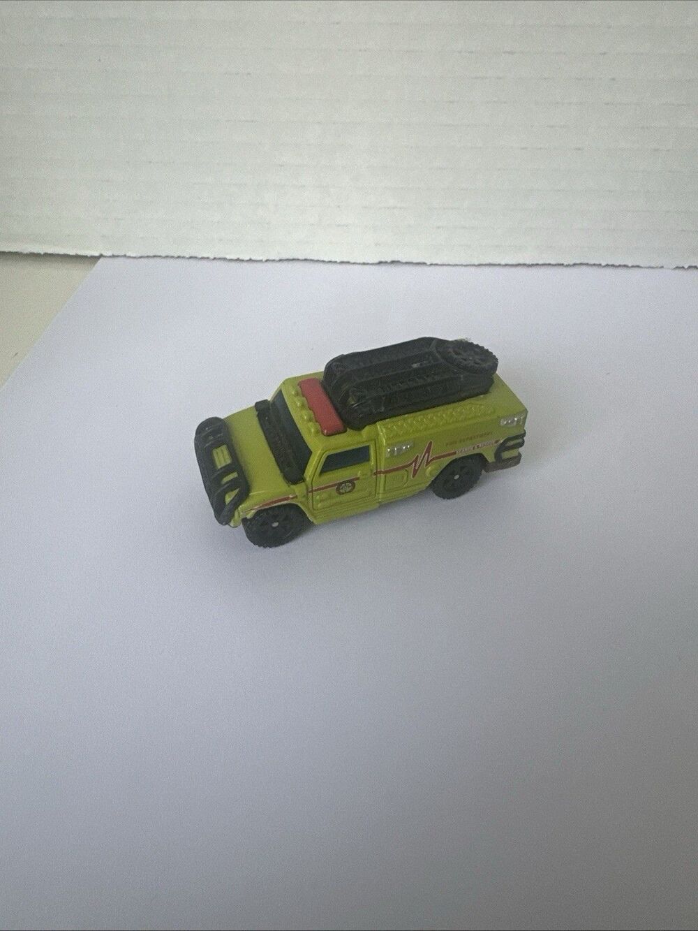 Hasbro TMCM Ratchet Search And Rescue Fire Department Green Vehicle